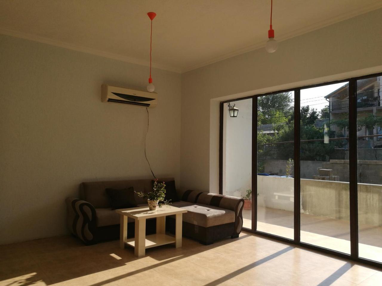 Agora Lägenhet Tbilisi Exteriör bild